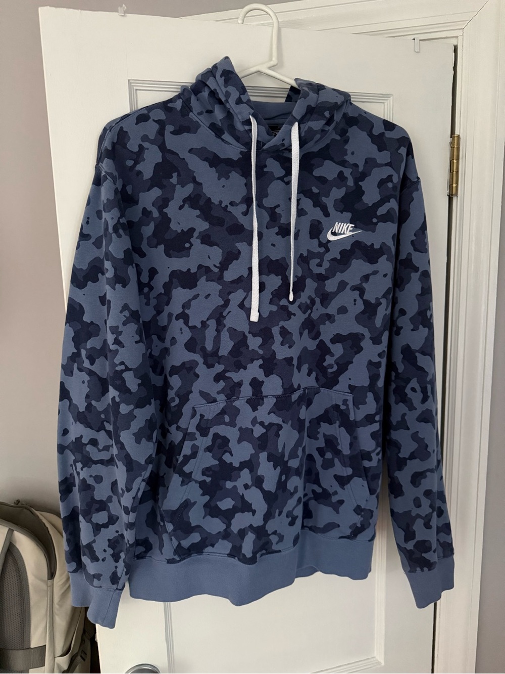 Men’s Nike Blue Camo Hoodie Size L